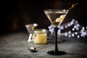 Elevate Your drinks with Dried Cocktail Garnishes: The Ultimate Guide -  Vabys Restaurant